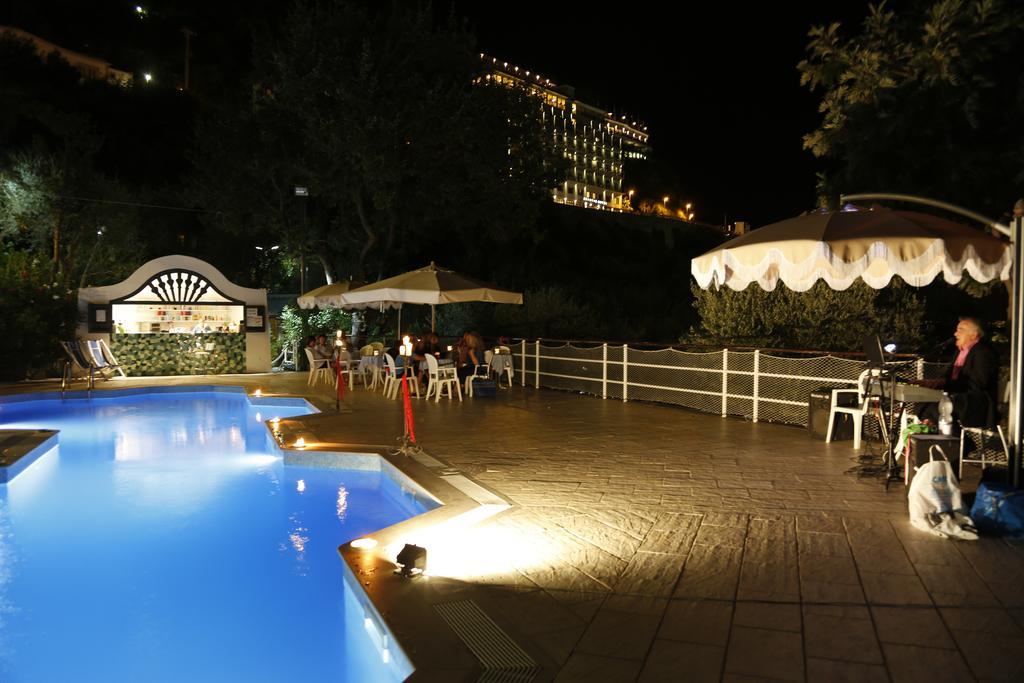 Camping Nube D'Argento Sorrento Buitenkant foto