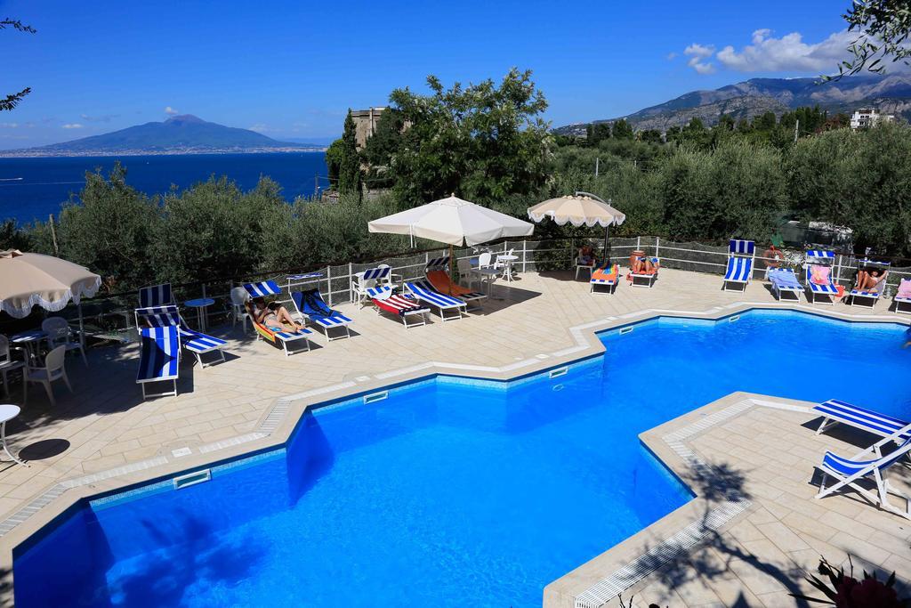 Camping Nube D'Argento Sorrento Buitenkant foto